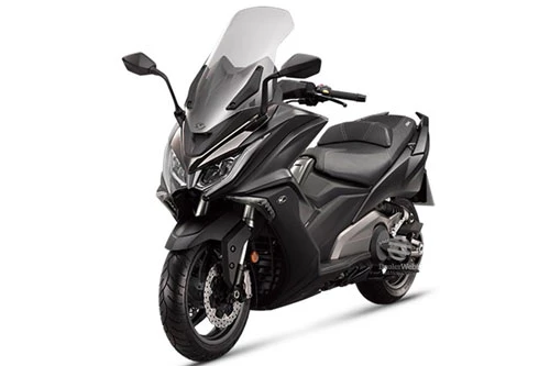 7. Kymco AK550 2020.