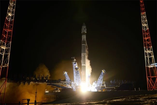 Chuyên gia: Lầu Năm Góc “hoảng hồn” khi chứng kiến Nga phóng tên lửa diệt vệ tinh - Ảnh 1.