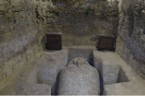 Những ngôi mộ cổ của linh mục cấp cao được phát hiện ở Ai Cập