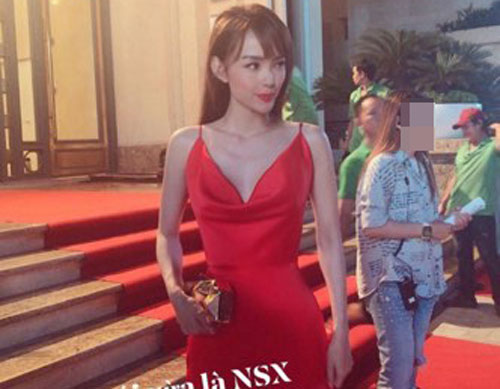 Diện váy gợi cảm đi sự kiện, Minh Hằng để lộ thân hình gầy guộc khó nhận ra