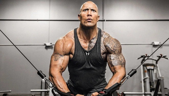 The Rock được ngưỡng mộ bởi thân hình vạm vỡ.