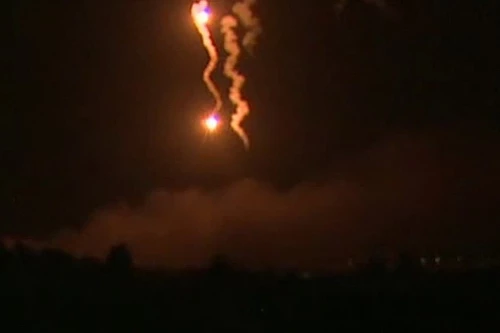 Máy bay chiến đấu Israel tiếp tục tấn công lãnh thổ Syria. Ảnh: Al Masdar News.
