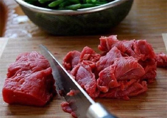 4 cách làm thịt bò xào hành tây nhanh, gọn, ngon miệng - 5