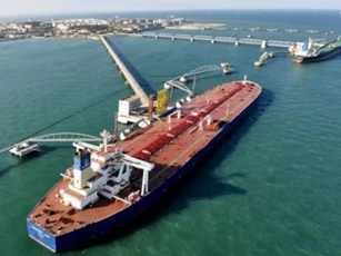 160 triệu thùng dầu phải trữ trên biển vì hết chỗ chứa