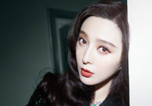 Không ngờ Phạm Băng Băng cũng có lúc bị chính người hâm mộ 'dằn mặt' như thế này