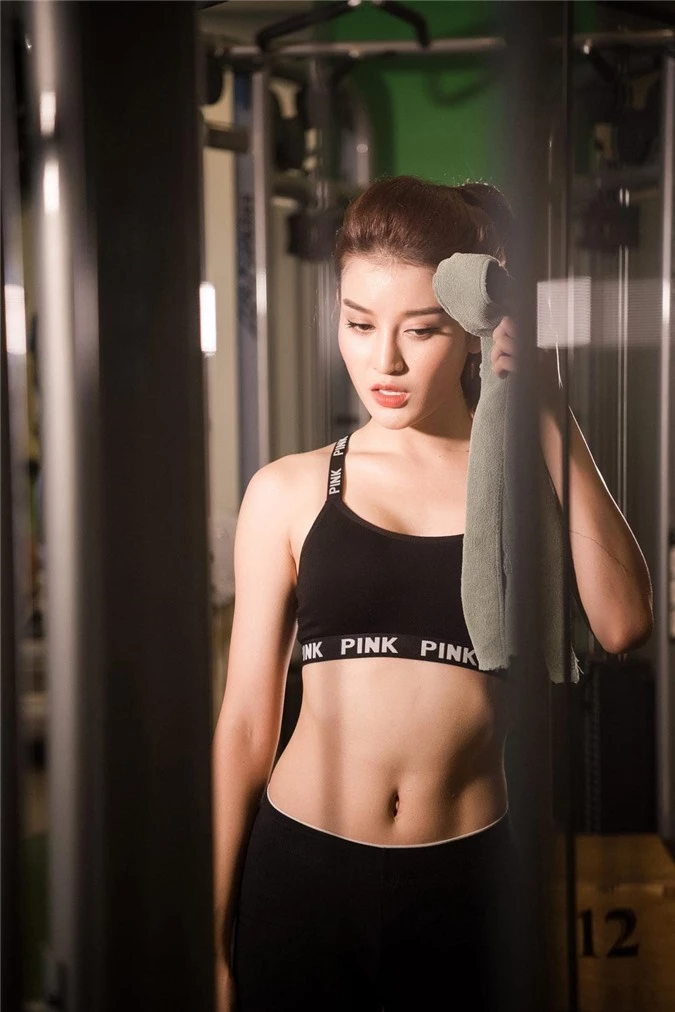 Ngắm cơ bụng số 11 của loạt sao nữ, các anh sẽ phải ngại ngùng lao ngay đi tập gym! - 7