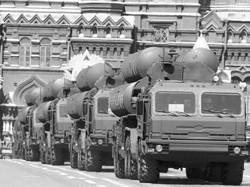 Bí mật về chiếc xe chở hệ thống tên lửa S-400