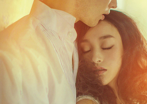 Đàn ông im lặng vào những lúc này chứng tỏ bạn không còn quan trọng với anh ấy