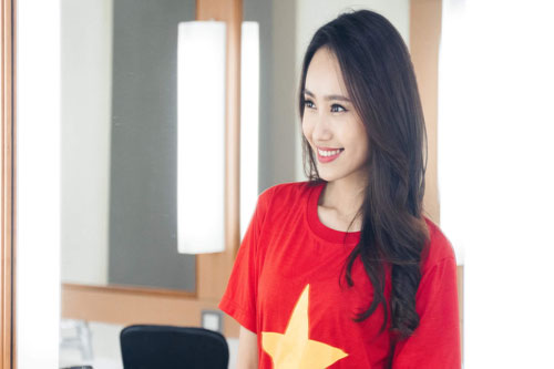 Không chỉ xinh, MC thời tiết của VTV còn có tài năng nhảy hiện đại