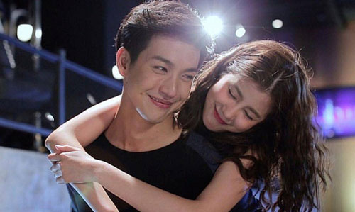 Chồng dù 'sắt đá', lạnh lùng đến đâu cũng phải 'tan chảy' trước 4 câu của vợ khen