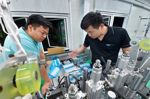 Thâm nhập "ma trận" khẩu trang: Kiếm bạc tỷ mỗi tháng