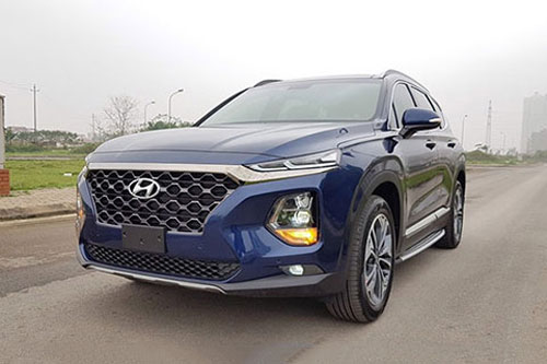 Hyundai Santa Fe giảm giá sốc 'quyết đấu' Toyota Fortuner, Mitsubishi Outlander 2020