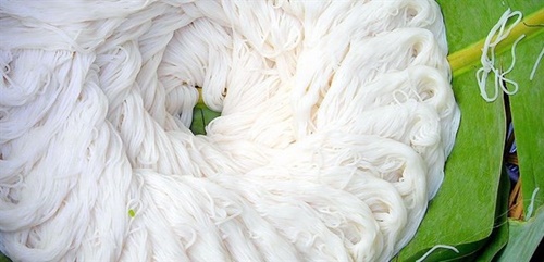 Mẹo bảo quản bún qua đêm ngon dai, không chua