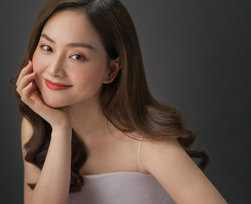Nhan sắc Lan Phương tuổi 37