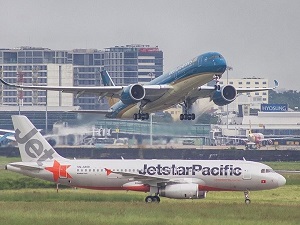 Từ 23/4, hành khách trên các phương tiện vận tải phải đảm bảo ngồi cách nhau 1m