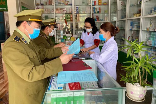 Hà Nội tăng cường giám sát hoạt động phòng, chống dịch tại các cơ sở bán lẻ thuốc