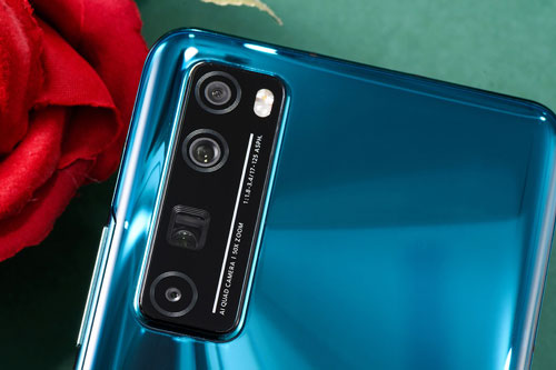 Smartphone 5G, cấu hình ‘siêu khủng’, sạc 40W, màn hình cong, giá hơn 12 triệu