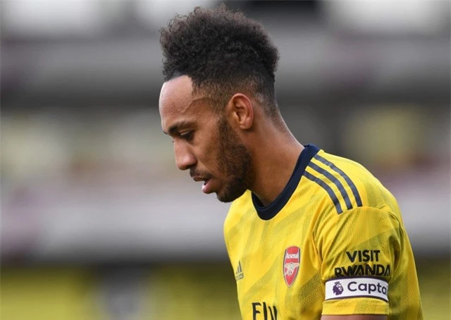 Arsenal sẽ thi đấu với đội hình nào nếu bán Aubameyang, Lacazette? - 1