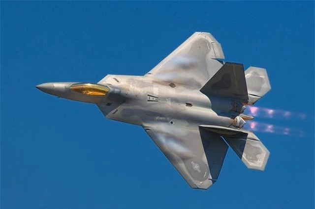 Khong lot the he 5: Nga 'niu canh' tiem kich TQ, Su-57 