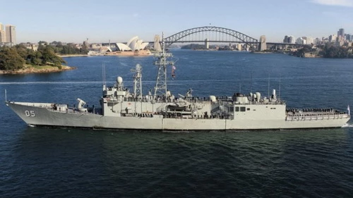 HMAS Melbourne - một trong chiến hạm cũ thuộc lớp Adelaide vừa được Hải quân Chile mua lại để thay thế lớp Latorre. Ảnh: Jane's 360.