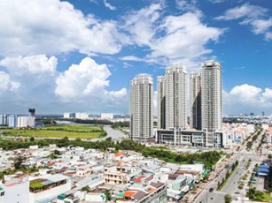 Khổ vì đại dịch, ế ẩm kéo dài, các đại gia địa ốc cầm cự được mấy tháng?