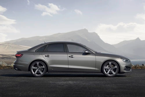 10. Audi A4 (doanh số: 3.072 chiếc).