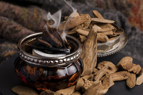 "Hương thơm vương giả" có thể giúp "thức tỉnh" Thần Tài, tài lộc ùa về như thác đổ