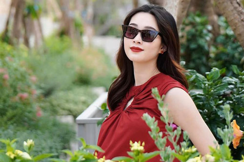 Hoa hậu Đặng Thu Thảo bất ngờ tiết lộ sắp sinh con thứ 2