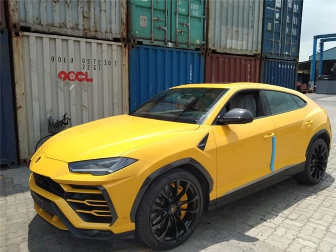 lamborghini urus 4 cho dau tien ve viet nam hinh 1