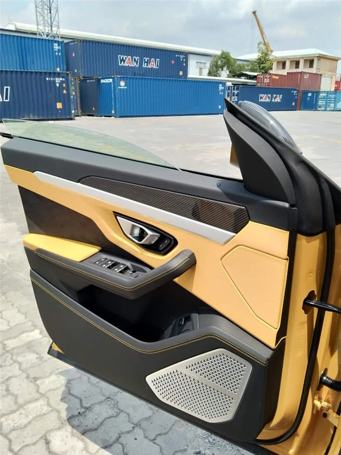 lamborghini urus 4 cho dau tien ve viet nam hinh 14