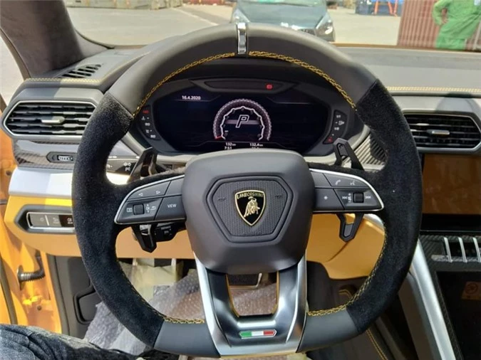 lamborghini urus 4 cho dau tien ve viet nam hinh 8