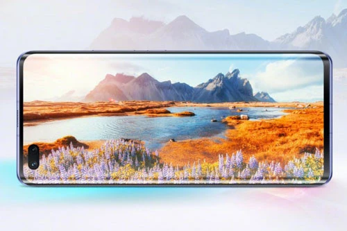 Nova 7 Pro 5G được trang bị màn hình OLED thiết kế cong 70 độ ở 2 cạnh viền. Màn hình này có kích thước 6,57 inch, độ phân giải Full HD Plus (2.340x1.080 pixel), mật độ điểm ảnh 392 ppi, chia theo tỷ lệ 19,5:9, tích hợp dải màu DCI-P3. 