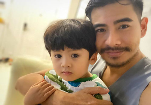 Diễn viên Thanh Bình: 'Chiếc xe Ben oan nghiệt đã cướp mất mẹ của tôi'