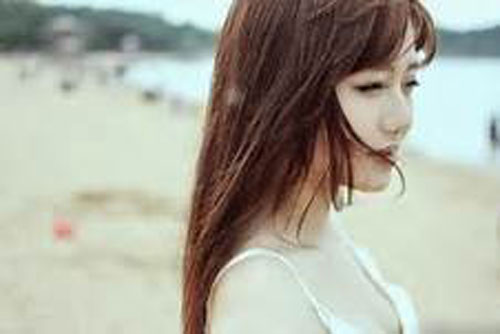 Bí mật đến thăm bạn trai ở xa, cô gái phát hiện bị "cắm sừng" và danh tính "người ấy" khiến cô câm nín