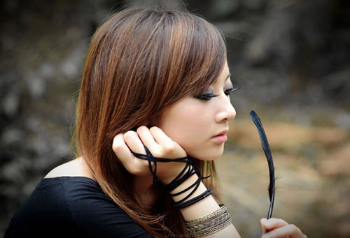 Nhìn nhà chồng hỉ hả vui mừng vì 100 triệu thông gia tặng, tôi chỉ biết lẳng lặng "nuốt lời cầu xin" vào trong bụng