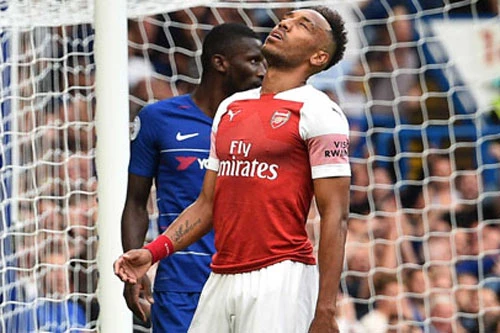 Aubameyang đòi nâng lương mới ký hợp đồng mới, nhưng Arsenal không đồng ý.