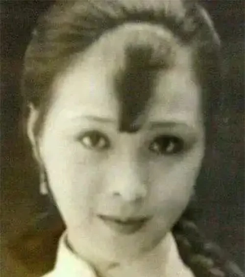 Bà của Lưu Diệc Phi.