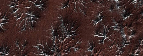 NASA công bố 15 bức ảnh tuyệt đẹp về sao Hỏa - 10