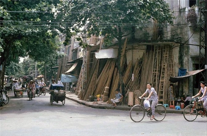 nhip song ha noi qua nhung khu cho pho co nam 1991 1993