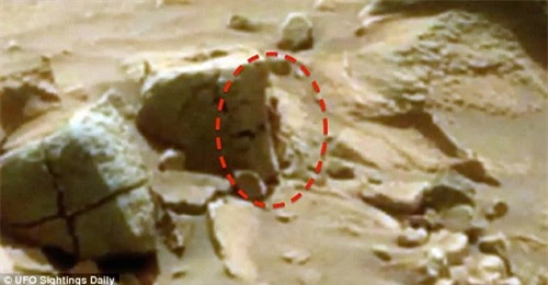 Phát hiện hình ảnh người tí hon trên sao Hỏa - 1
