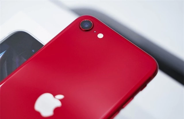 Trên tay iPhone SE 2020 đầu tiên tại Việt Nam, giá từ 12,7 triệu đồng - Ảnh 5.