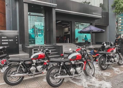 Triumph T100 và Triumph T120 có mức giá bán lần lượt là 419 và 589 triệu đồng.