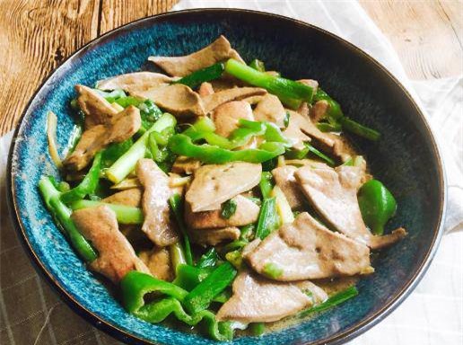 Khi ướp gan lợn đừng cho muối, hãy dùng gia vị này đảm bảo món xào ngon mềm không khô