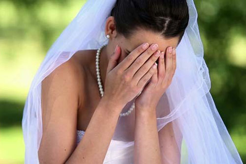 Đám cưới bẽ bàng vì sự có mặt bất ngờ của người yêu cũ