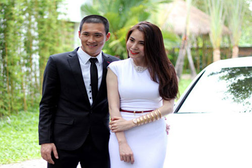 Thủy Tiên áp lực khi mỗi ngày nhận được hàng nghìn tin nhắn... xin tiền