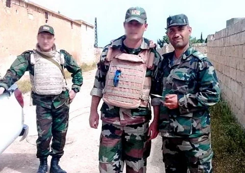 Binh sĩ Nga trong quân phục của Quân đội chính phủ Syria. Ảnh: Al Masdar News.