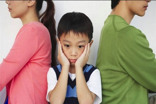 9 sai lầm khiến cha mẹ tốt lại nuôi dạy con trở thành những đứa trẻ "hư"