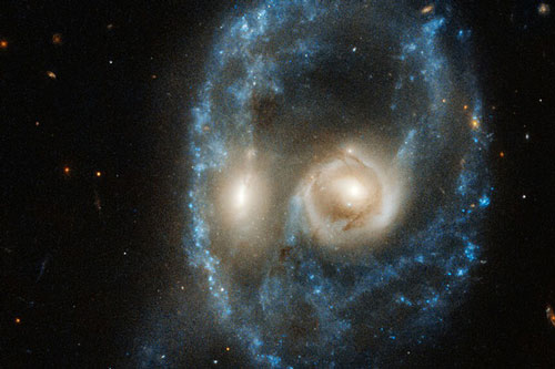 NASA chụp được khuôn mặt 'ma quái' trong vũ trụ