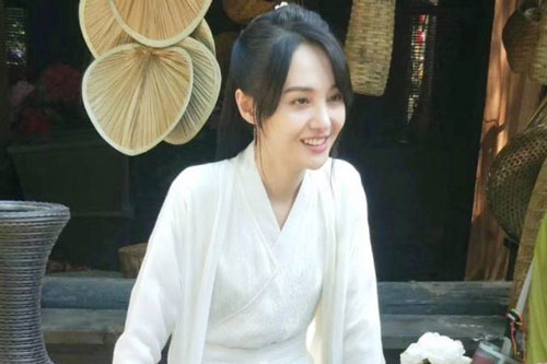 "Tân Thiến nữ u hồn": Lộ cảnh Trịnh Sảng làm đám cưới, cố mặc đồ rộng nhưng vẫn gầy