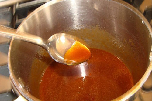 Thắng đường bằng nước hay bằng dầu? Đây là cách mà đầu bếp vẫn làm để món ăn thơm ngon đậm vị